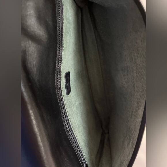 Loewe Anagram Clutch Black Leather Sleek Minimalist Spanish Designer Luxury - Picture 12 of 15